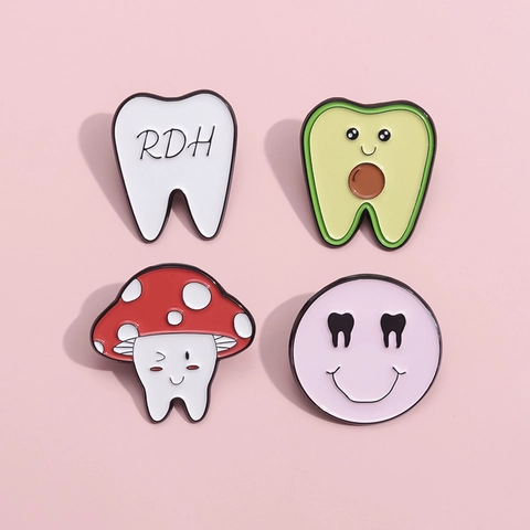 Dental Dentist Enamel Brooch Pins Cartoon Tooth Medical Alloy Jewelry Lapel Badge Professional