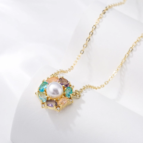 Collana Con Ciondolo Farfalla Fiore Geometrico Rame Placcato Oro Reale Zircone Micro Intarsiato Colorato Perla Artificial Per Donne