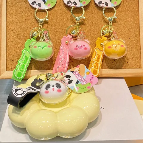 Simpatico Portachiavi in Acrilico con Testa di Animale in 3D con Cinturino in Silicone Pendente a Campanella Panda Rana Maiale Orso Portachiavi per Borsa