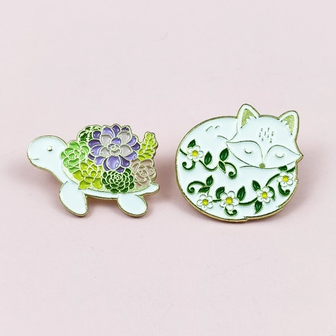Süße Cartoon Tier Emaille Brosche Zinklegierung Fuchs Schildkröte Sukkulenten Blumenmuster Kreatives Metall Abzeichen