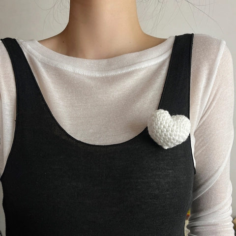 Herz Handgefertigt Gestrickte Wolle Brosche Pin Mode Kleidung Dekoration Accessoire Damen