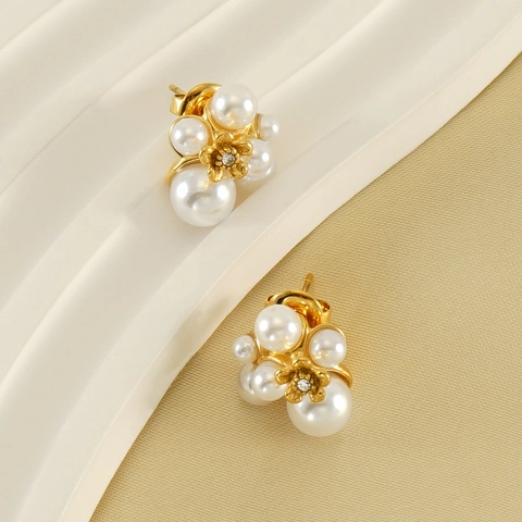 Orecchini A Lobo Con Künstliche Perle E Fiore In Acciaio Inossidabile Placcato Oro 18K Zircone Stile Retrò Francese Da Donna