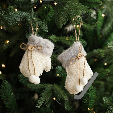Ornamenti Per Guanti Da Slitta In Maglia Di Natale Filato Bianco Bordo In Pelliccia Sintetica Bottone In Legno Corda Di Juta Decorazione Festiva Dell'Albero