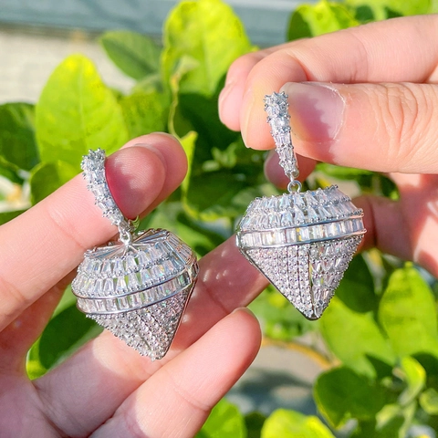 Luxury Copper Zirconia Pave Heart Shaped Drop Earrings Silver Plated For Women Wedding Party Jewelry