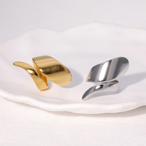 Anillo Aperto A Spirale Minimalista In Acciaio Inossidabile Placcato Oro 18K Gioielli Di Moda Geometrici Irregolari Per Donna