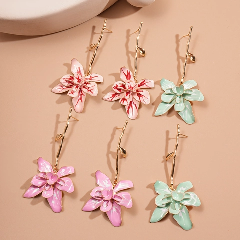 Boucles D'oreilles Pendantes Florales Exagérées En Émail Fleur Alliage Bijoux Avec Tige En Argent Pour Femmes Style Vacances