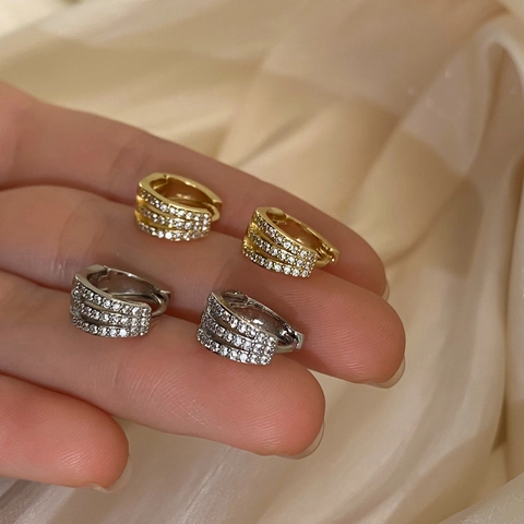 Multi Rij Zirkonia Huggie Hoop Oorbellen Verguld Koper Voor Dames Minimalistische Veelzijdige Sieraden