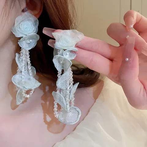 Orecchini A Nappa Con Fiori Di Organza Con Perline Di Cristallo Artificiale E Perno In Argento Sterling 925 Dolce