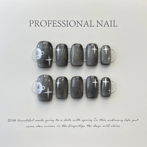 Handgemaakte Kunstnagels Cat Eye Galaxy Sterrenhemel Ontwerp Elegant Luxe Donkergrijs Herbruikbaar Voor Dames
