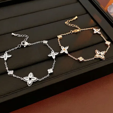 Klaver Bloem Armband Koper Zirkoon Ingelegd Verstelbare Ketting Elegante Luxe Sieraden Voor Dames Accessoire