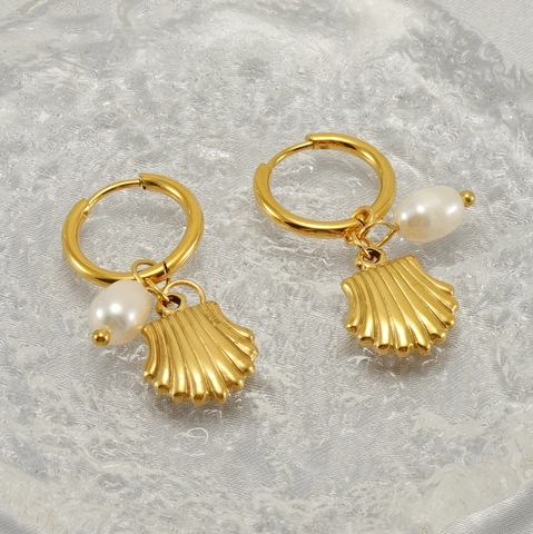 18K Vergoldete Edelstahl Creolen Mit Natürlichen Künstliche Perlen Und Muschel Charm Anhänger Luxus Mode Für Damen