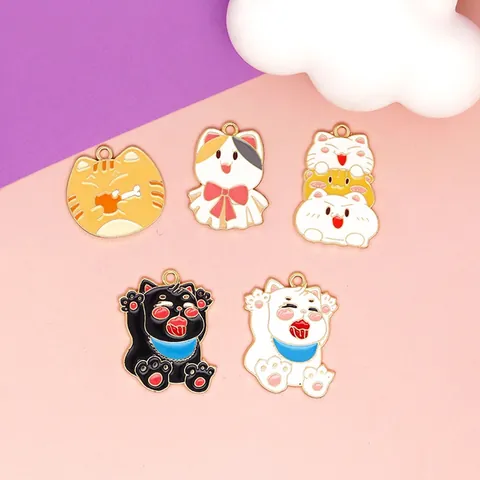 Leuke Cartoon Kat Legering Emaille Charms Voor DIY Sieraden Maken Sleutelhanger Ketting Hangers Kawaii Dier Ontwerpen