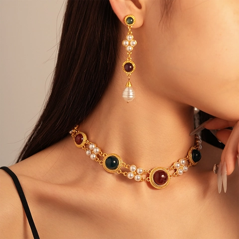Set Gioielli Stile Palazzo Francese Vintage Resina Colorata Künstliche Perle Imitazione Geometriche Collana Orecchini Silver Earring Post