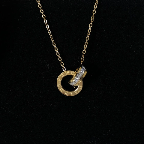 Double Interlocking Ring Necklace Stainless Steel Zircon Inlaid Roman Numerals Minimalist Light Luxury Jewelry For Women