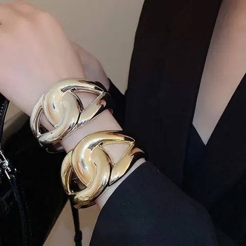 Statement Wide Cross Bangle Acrylic Metallic Texture Twisted Chunky Cuff Bracelet For Women Minimalist Fashion Jewelry