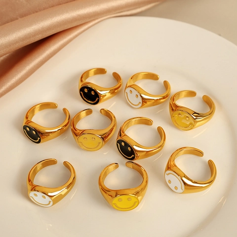 Smiley Face Ring 18K Gold Plated Stainless Steel Enamel Vintage Cute Round Signet Band Fashion Jewelry For Women