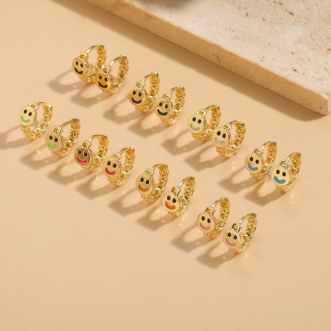 Fashion Copper Smiley Face Enamel Hoop Earrings For Women Gold Plated Chain Texture Colorful Dopamine Style Earrings Jewelry