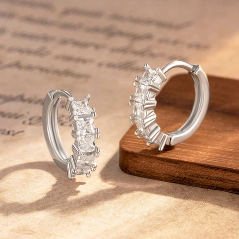 Créoles En Cuivre Plaqué Argent Avec Zircon Transparent Carré Cube Géométrique Minimaliste Tempérament Bijoux Pour Femmes