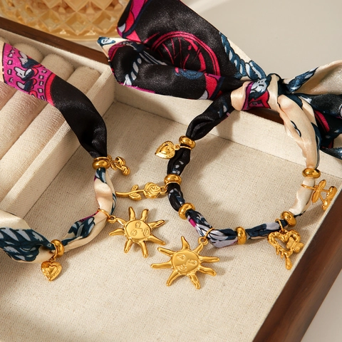 Collana Sciarpa Di Raso Placcata Oro Acciaio Inossidabile Pendente Sole Cuore Tessuto Stampato Gioielli Bohemién Donne