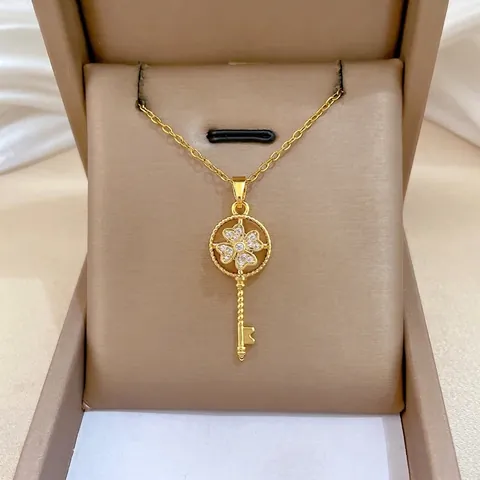 Collar Colgante Llave Trébol De La Suerte Color Oro Acero Inoxidable Cobre Zircón Brillante Joyería Suerte Regalo Mujeres