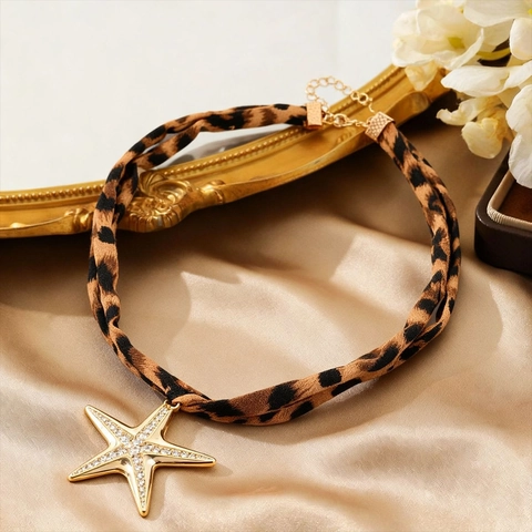Vintage Leopard Print Fabric Starfish Pendant Necklace Golden Alloy Rhinestone Bohemian Choker For Women