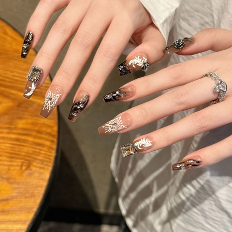 Handmade Ombre Butterfly Press On Nails With 3D Rose Rhinestone Vintage Dark Style Fake Nails Set For Women Luxury Nail Art