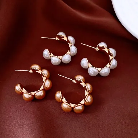 Orecchini A Cerchio A Forma Di C Con Künstliche Perle Sintetiche E Perni In Argento Placcati Oro 18 Carati Gioielli Eleganti Da Donna