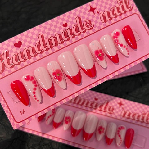 Handgefertigte Französische Press On Nägel Rosa Rot Floral Mandelform Glänzende Künstliche Nägel Für Frauen