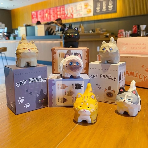 Cartoon Cat Figurines Resin Wood Carving Style Cute Kitten Miniature Statues Desktop Decor Car Dashboard Ornaments Gift