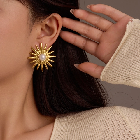 Pendientes de Botón de Girasol de Acero Inoxidable Retro Francés para Mujer Joyería Chapada en Oro con Perla Artificial y Diamantes de Imitación