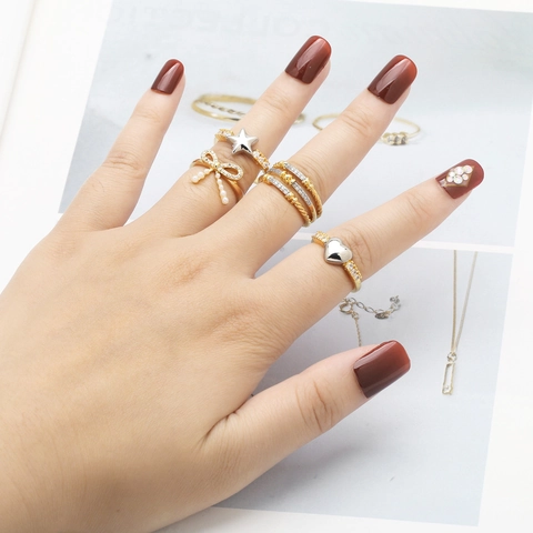Bague Ouverte Ajustable À La Mode Cuivre Plaqué Or Cœur Étoile Nœud Papillon Zircone Bijoux Élégants Pour Femmes