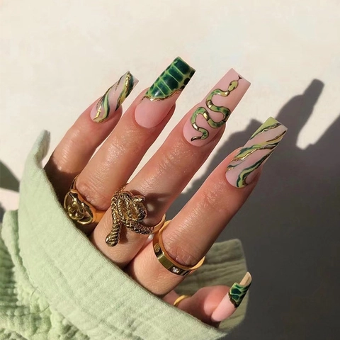 Long Coffin Press On Nails Matte Pink Green Snake Pattern Gold Snake Decor Artificial Nail Tips Women DIY Manicure