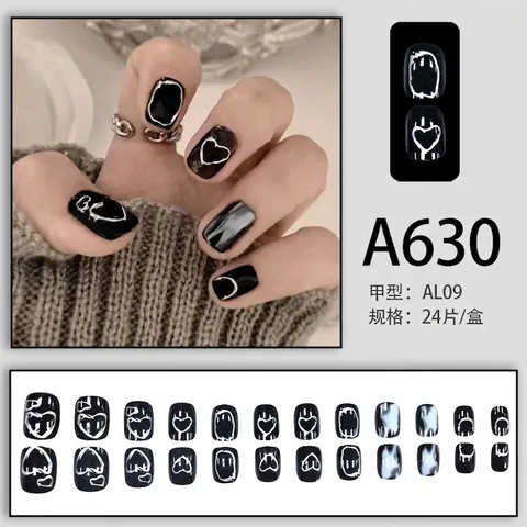 Glossy Black Press On Nails With Silver 3D Heart Liquid Metal Y2K Sweet Cool Style Fake Finger Nails