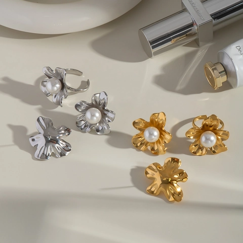 Orecchini A Fiore Con Perla Artificial Eleganti Acciaio Inossidabile Placcato Oro 18K Gioielli Floreali Donne Stile INS