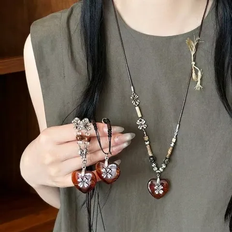 Collar Con Colgante De Corazón Vintage Con Flor De Plata Cuentas Estilo Cerámica Ámbar Cadena De Cuerda Tejida Joyería Retro Para Mujer