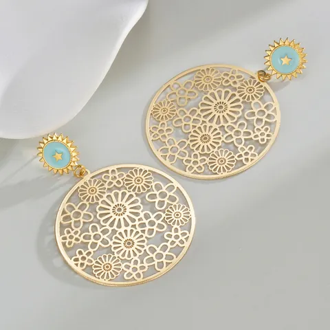 Übertriebene Vintage Edelstahl Hohl Runde Creolen Für Damen Geometrische Blumenmuster Galvanisierte Goldene Schmuck Accessoires
