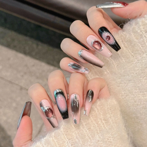 Handgefertigte Künstliche Nägel Coffin Lang Schwarz Rosa Verlauf Katzenauge Silber 3D Metall Strass Y2K Stil Wiederverwendbar