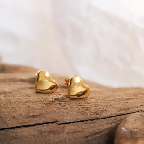 Hartvormige Knopoorbellen 316L Titaniumstaal 18K Verguld Minimalistisch Chique Dagelijks Kantoor Sieraden Voor Vrouwen