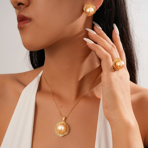 Collana Con Pendente Floreale Vintage Rame Perla Artificial Sintetica Zircone Incastonato Elegante Lusso Catena Lunga Maglione Donna