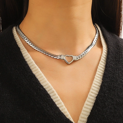 Collana con Pendente a Cuore in Acciaio al Titanio Minimalista per Donna Placcata Oro Argento Catena a Serpente Gioielli di Moda