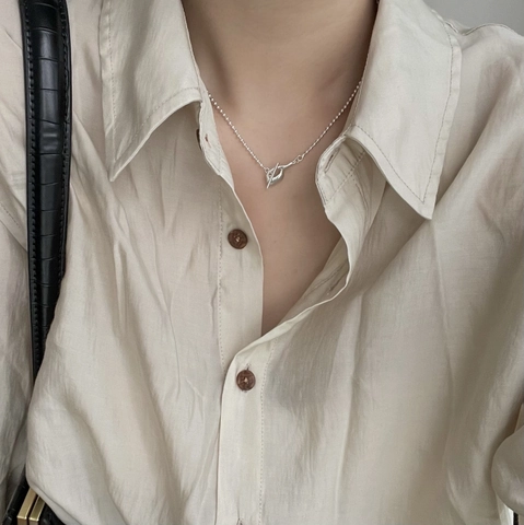 Collana In Argento Sterling 925 Con Grani Irregolari Chiusura A Gancio Pendente Geometrico Minimalista