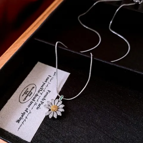 Collana Pendente Fiore Di Margherita Rame Con Zircone Catena A Serpente Argentata Gioielli Di Moda Per Donne
