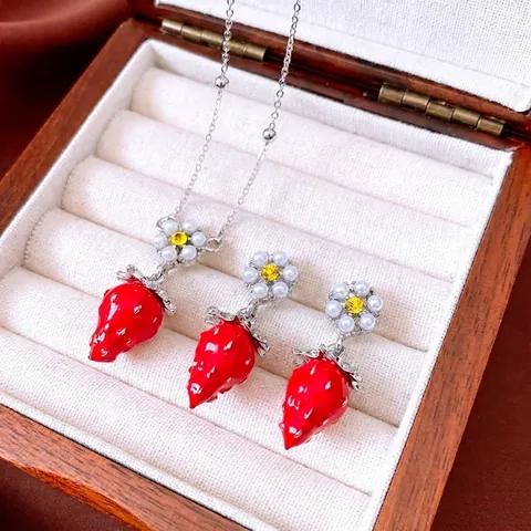 Gioielli Fiore Fragola Rossa Perla Artificial Lega Collana Orecchini Con Perno In Argento Elegante Stile Dolce Da Donna
