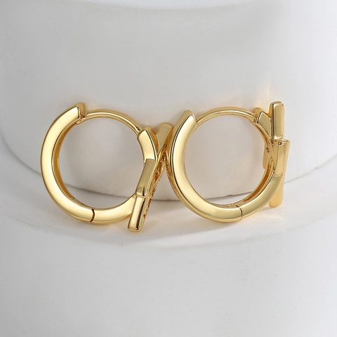 Orecchini a Cerchio Moderni Placcati Oro a Forma di Fulmine Minimalisti in Rame con Intarsio di Zirconia per Donna Gioielli