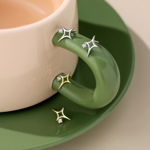 S925 Sterling Silver North Star Stud Earrings For Women Exquisite Zirconia Hollow Star Earrings Luxury Commuting Fashion Jewelry