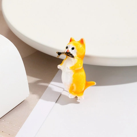 Spilla Gatto Cartone Animato Pin Lega Smalto Gattino Con Pesce Design Gioielli Animali Novità Per Donna Accessori