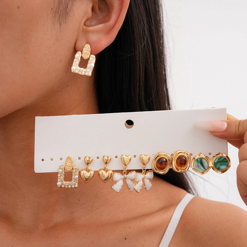 Pendientes Aleación Imitación Perla Artificial Diamante Resina Vintage Elegante Geométrico Lazo Corazón Mujer Con Poste Plata