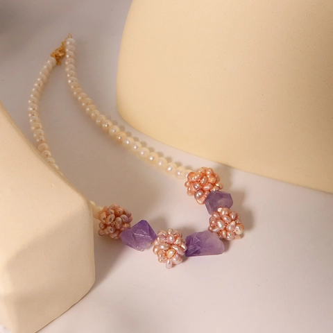 Collana Di Süßwasserperle D'acqua Dolce E Pietra Grezza Di Ametista Con Sfera Di Fiori Intrecciata Fatta A Mano Placcata Oro 18K Gioielli