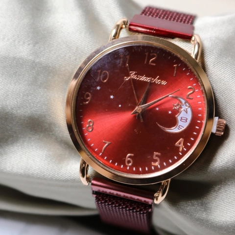 Women Quartz Watch Milanese Mesh Metal Band Starry Moon Dial Arabic Numerals Fashion Elegant Timepiece For Ladies
