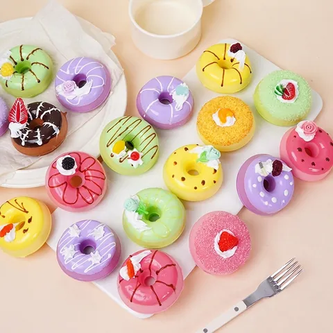 Modello Di Ciambella Simulazione PU Ornamenti Alimentari Artificiali Calamita Da Frigo Arredo Casa Morbido Squishy Accessori Cucina